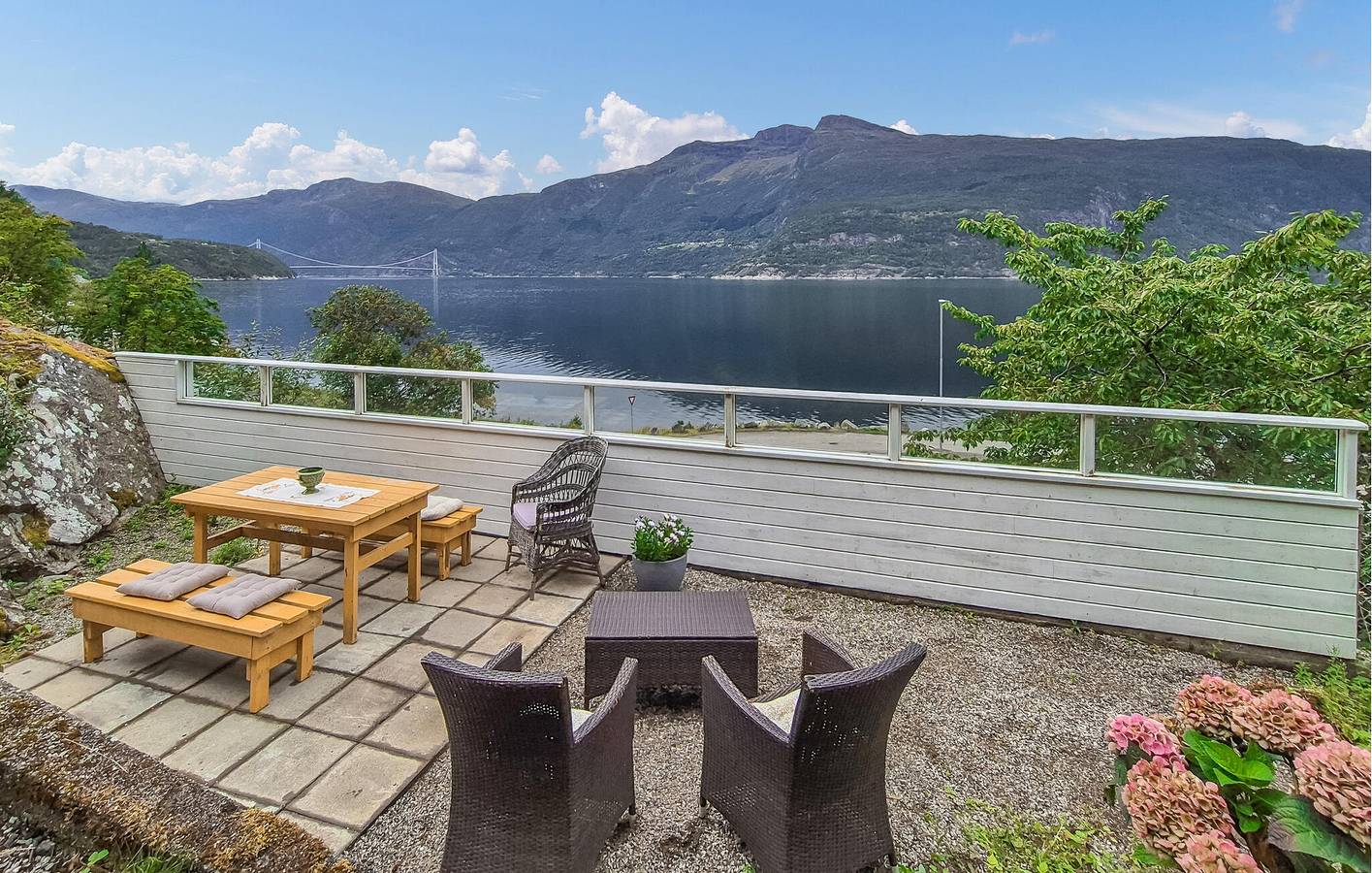 Vakantiehuis voor 8 personen met terras in Hardangerfjord