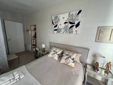 Location de vacances pour 2 personnes, avec jardin ainsi que vue et terrasse à Quint-Fonsegrives