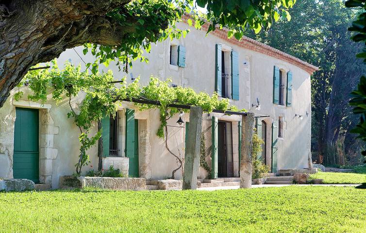 Apartamento moderno con piscina, WiFi y parking | 2km al centro de Maussane in Maussane-les-Alpilles, Region de Arles