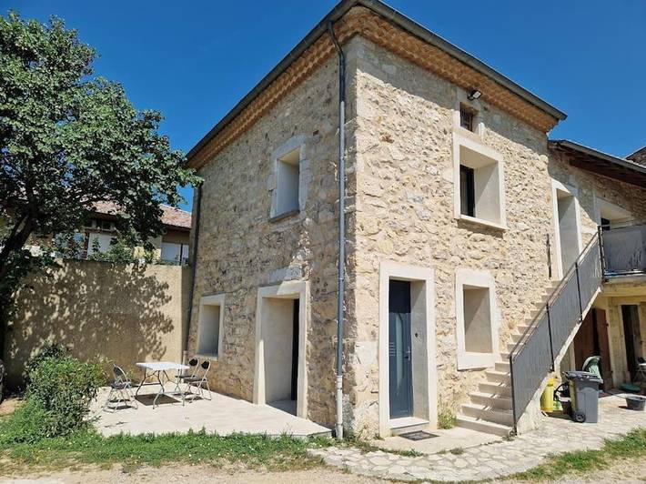 Gîte pour 4 personnes, avec terrasse à Charmes-sur-Rhône - 2
