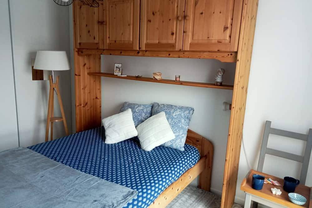 Lovely room 30 minutes from the Aravis ski resorts. 2-minute walk from the train station. in Saint-Pierre-en-Faucigny, Bonneville region