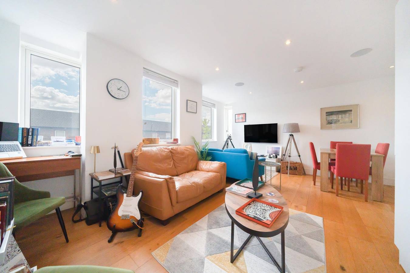 Entire apartment, Bright & Stylish 1-Bed Flat in Central Watford - Pass the Keys in Hertfordshire
