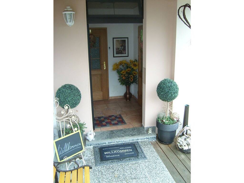 Ferienwohnung in Mylau mit Schwimmbecken in Mylau, Chemnitz und Umgebung