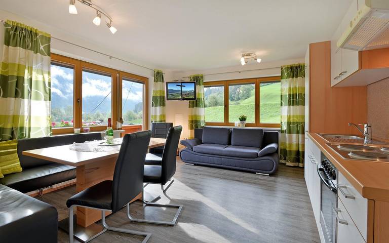Ganze Ferienwohnung, Apartment/2 Schlafräume/Bad, Wc in Tuxer Alpen, Kaltenbach
