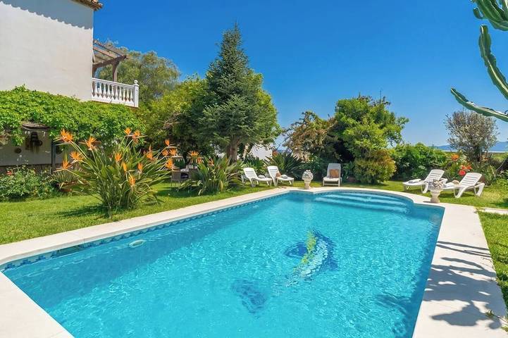 Villa pour 10 personnes, avec jardin et terrasse - 1