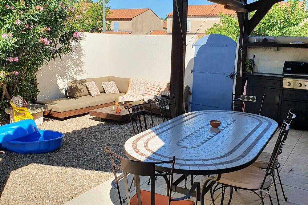 Charmante Woning met Gedeeld Zwembad in Maussane Centrum in Maussane-les-Alpilles, Région d'Arles