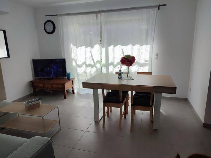 Location de vacances pour 4 personnes, avec jardin ainsi que terrasse et piscine à Apt - 3