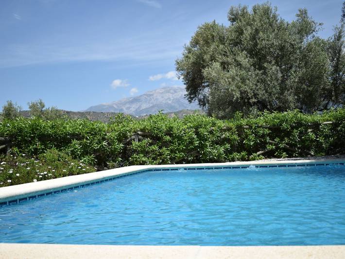 Villa mit privatem Pool in Sayalonga, Cordillera Penibética