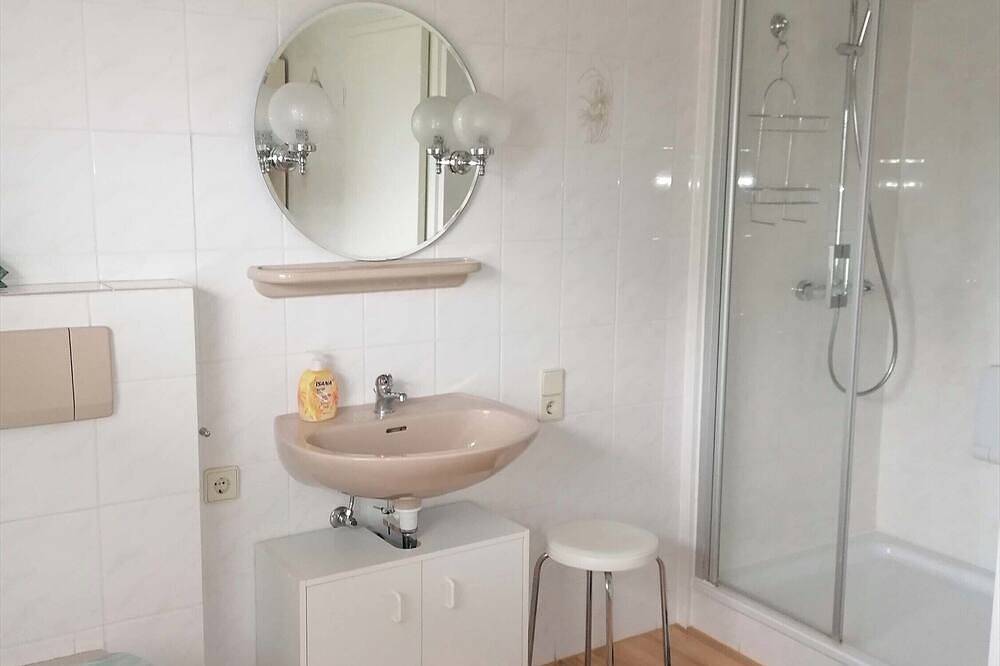 Ganze Wohnung, Morderne Ferienwohnung Hohenzieritz in Hohenzieritz, Mecklenburg-Strelitz