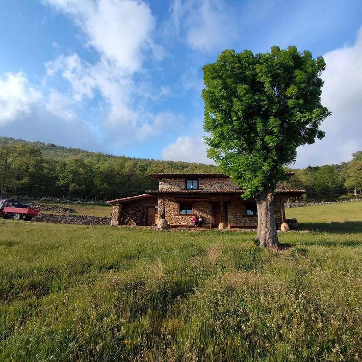 Casa rural para 6 personas, con jardín y vistas, Se admiten mascotas en Cabezón de Liébana - 3