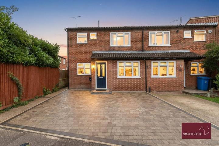 Gîte pour 5 personnes, avec jardin dans Bray