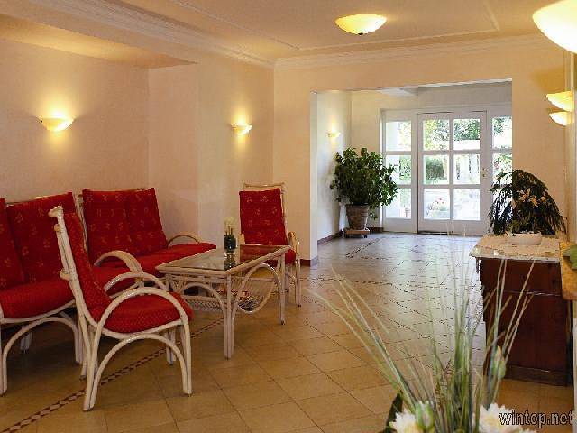 Haus Hildegunde - Doppelzimmer Economy (16qm) mit Balkon/ Terrasse in Bad Füssing, Bayerische Golf und Thermenland