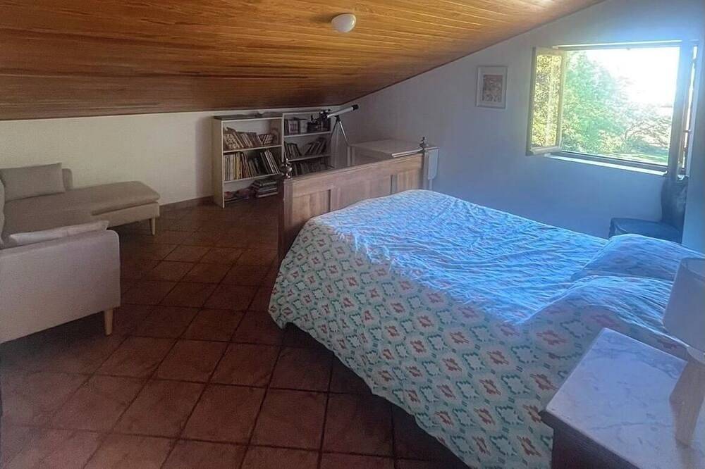 En toutes saisons, maison dans un écrin de verdure + piscine et forêt privées in Mison, Région de Forcalquier