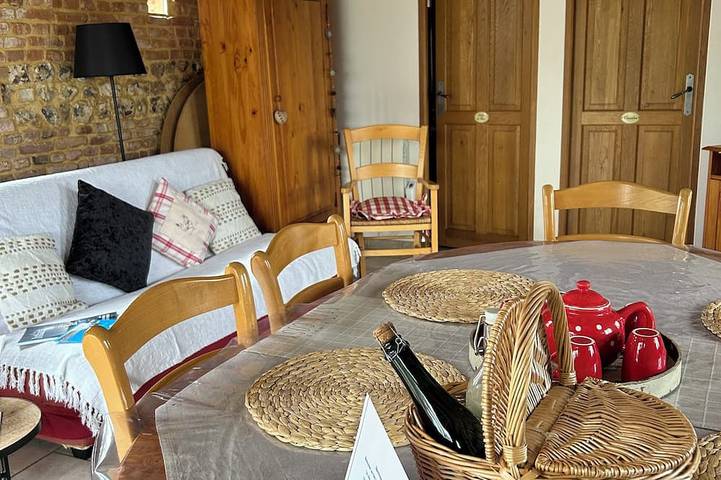 Gîte pour 7 personnes, avec terrasse et jardin à Saint-Romain-de-Colbosc - 2