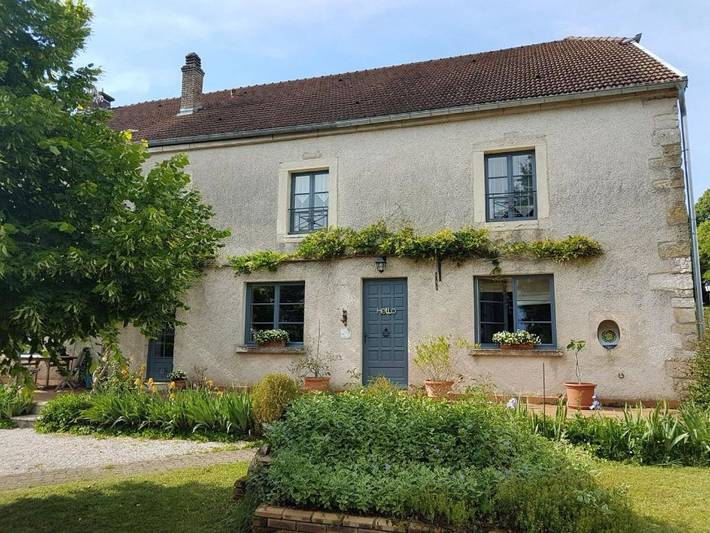 Chambre d’hôte pour 2 personnes, avec jardin à Ray-sur-Saône