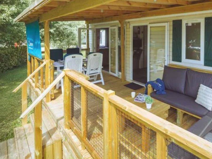 Camping Marvilla Parks Friese Meren - Stacaravan 7 personen - Comfort Plus 3 slaapkamers Lounge in IJsselmeer