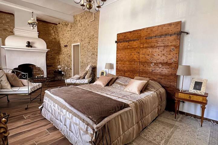 Location de vacances pour 10 personnes, avec jardin et terrasse à Le Puy-Sainte-Réparade - 2