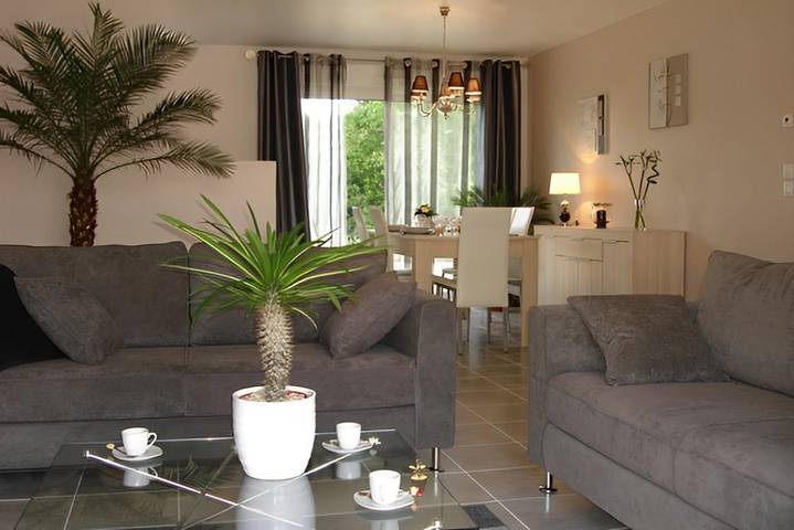 Gîte pour 5 personnes, avec terrasse et jardin - 1