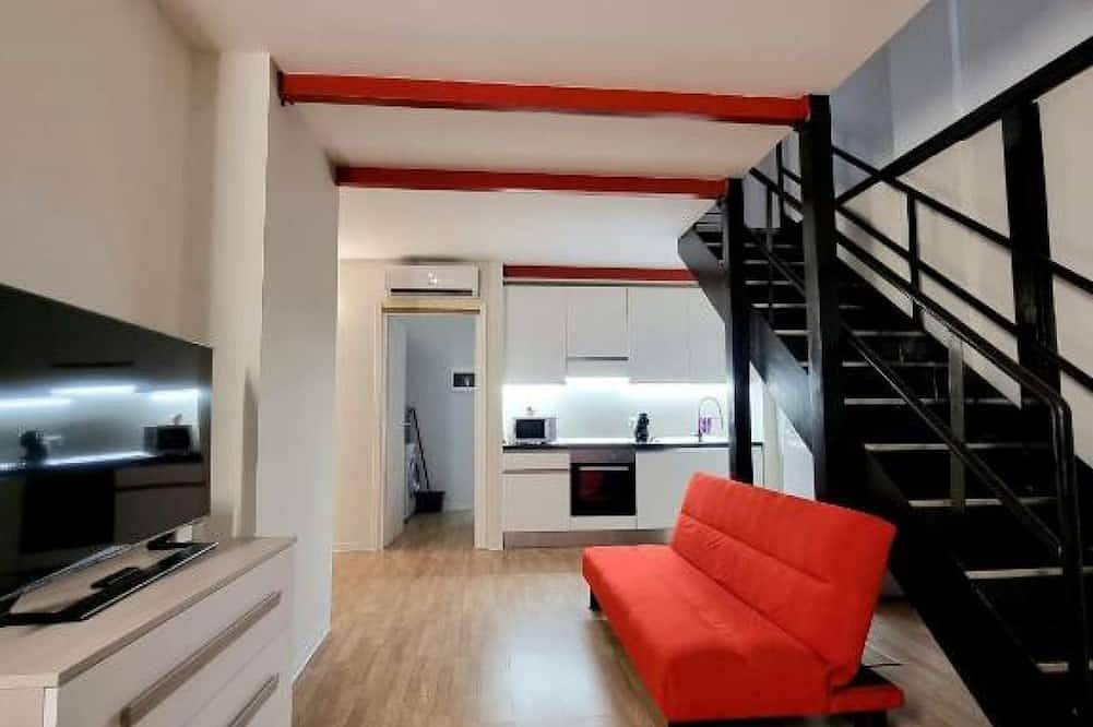 Luxury Villa Elle with pool and jacuzzi overlooking Monaco in La Turbie, Nice region