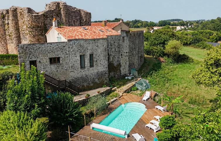 Location de vacances pour 8 personnes à Les Châtelliers-Châteaumur