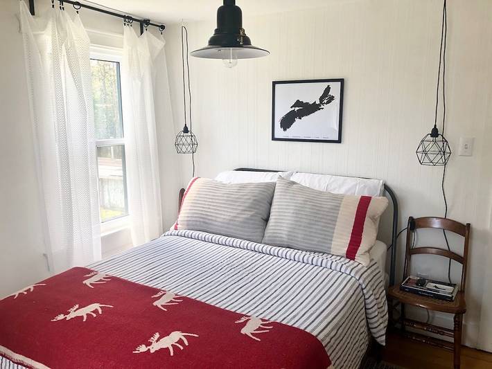 Vacation rental for 5 people, with garden in Nova Scotia South Shore