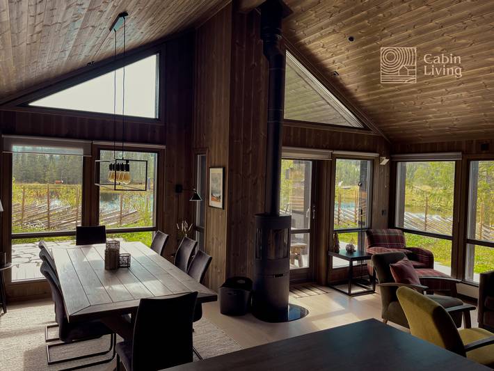 Unique cabin with fantastic lake view, sauna, ski & Ev charger in Skeikampen, Gausdal