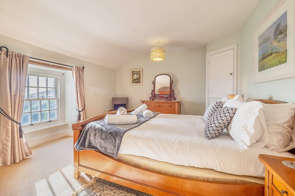Eine komplett renovierte Unterkunft, nur einen kurzen Spaziergang vom schönen Strand von Coverack entfernt. in Coverack, Cornwall