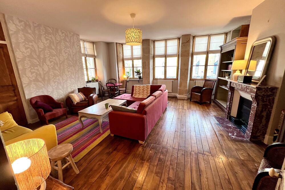 Entire apartment, Le Centenaire in Langres, Haute-Marne