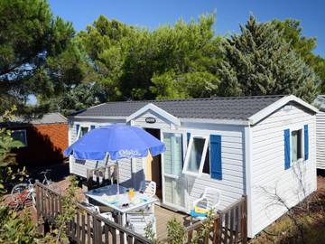 Bungalow für 6 Personen, mit Terrasse und Pool in Agde