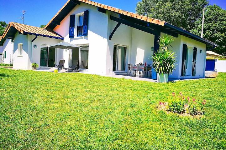 Holiday rental for 8 people, with garden in Hendaye