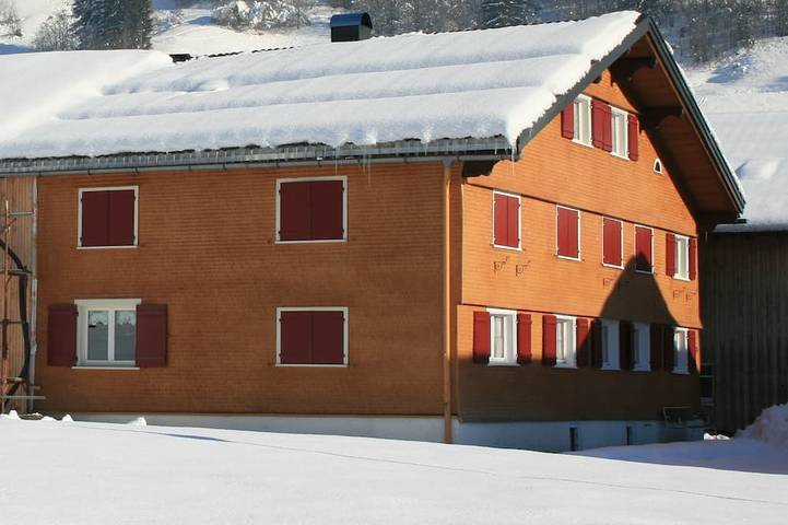 Blockhütte für 9 Personen, mit Haustier