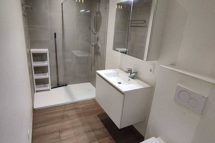 Ganze Wohnung, Perfect 2-bedroom apartment in serene Sint-Niklaas neighborhood in Sint-Niklaas, Ostflandern