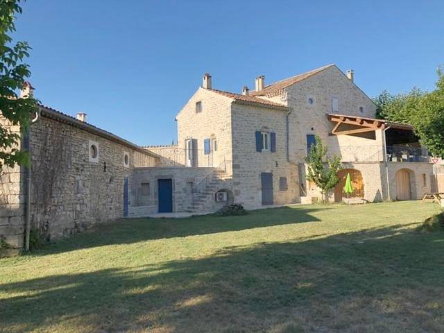 Maison de vacances pour 6 personnes, avec jardin ainsi que vue et piscine, animaux acceptés