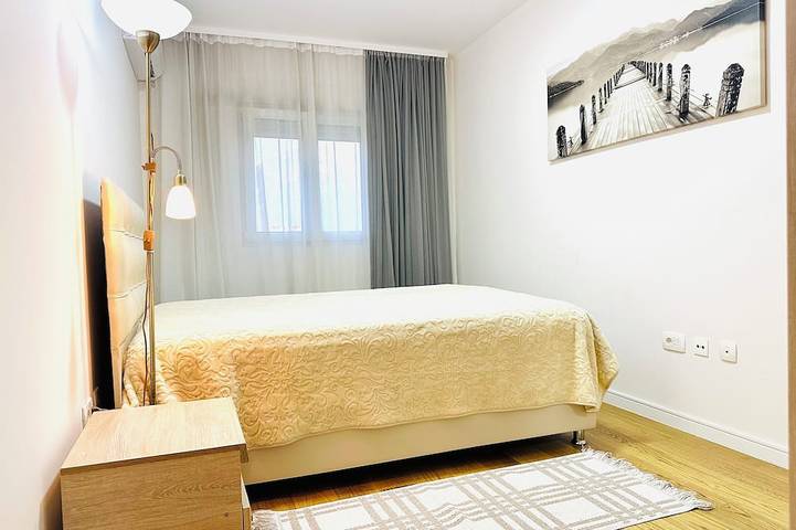 Ferienwohnung für 6 Personen, mit Balkon in Bar - 4