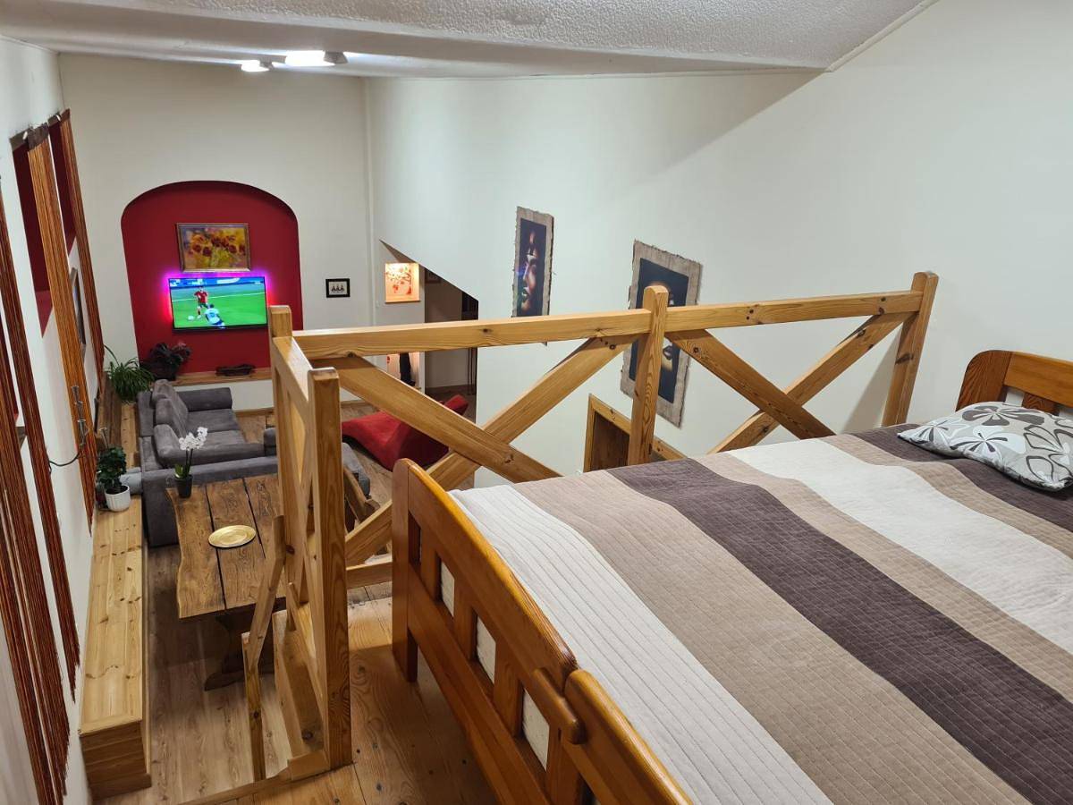 Cały apartament, Dom z Klimatem in Wałbrzych, Sudety (Polska)
