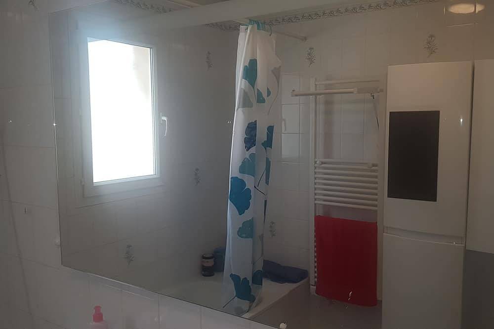 Location villa dans un petit village paisible proche de la mer in Villeveyrac, Côte méditerranéenne (France)