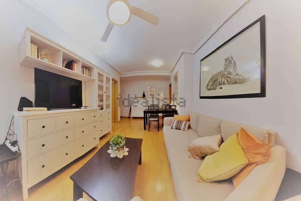 Entire apartment, Penthouse in Madrid Avenue in Riaza, Segovia Province