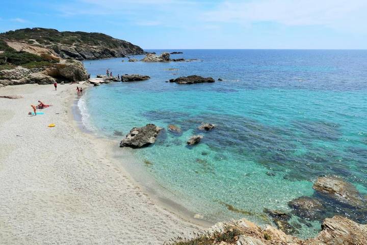Camping pour 3 personnes, avec piscine et terrasse, animaux acceptés à Six-Fours-les-Plages - 2