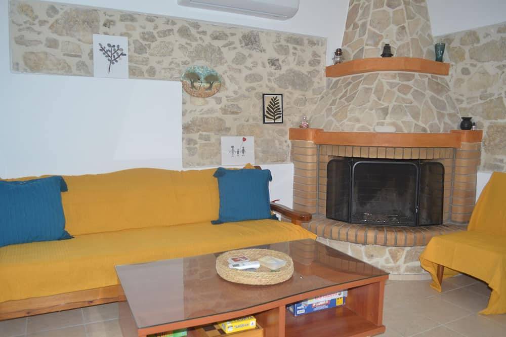 Quiet Stone Countryhouse In Crete Central in Iraklio-Heraklion und Umgebung