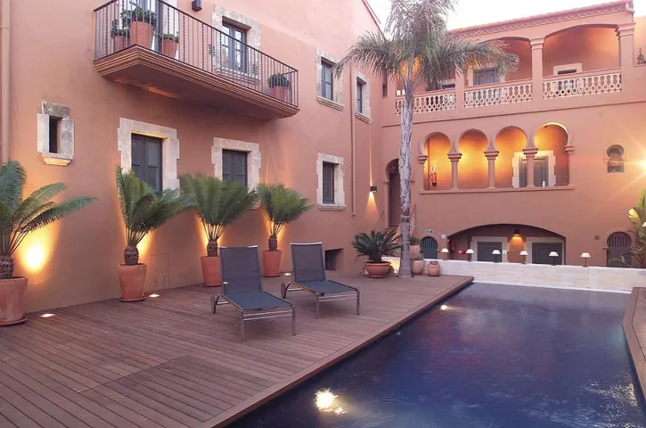 Hotel para 2 personas, con sauna además de terraza y piscina - 1