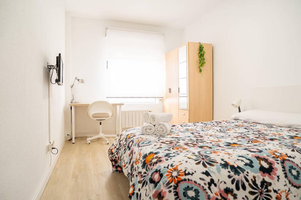 Apartamento entero, ¡Paraíso Cántabro! Piso Moderno en Torrelavega in Torrelavega, Costa de Cantabria