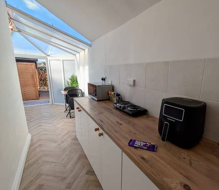 Ferienwohnung für 2 Personen, mit Whirlpool und Garten sowie Terrasse, kinderfreundlich in Südengland - 3