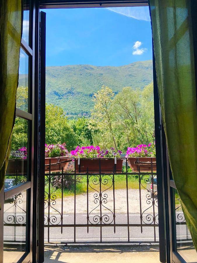Location de vacances pour 3 personnes, avec vue ainsi que jardin et balcon à Sora - 4