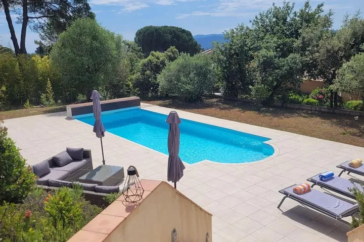 Chalet para 6 personas, con piscina y jardín además de terraza y vistas - 1