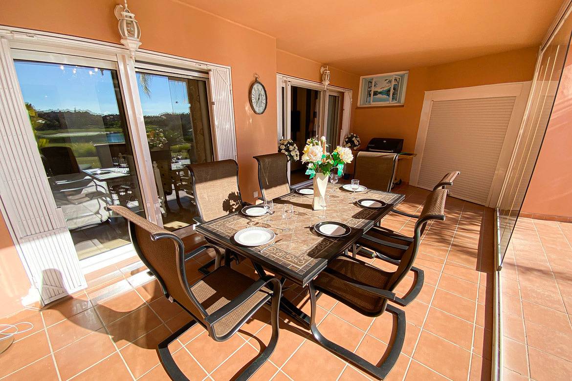 Apartamento entero, Apartamento "Planta baja de lujo orientada al sur" con vistas al lago, piscina y Wi-Fi in Mar Menor Polaris World, Mar Menor