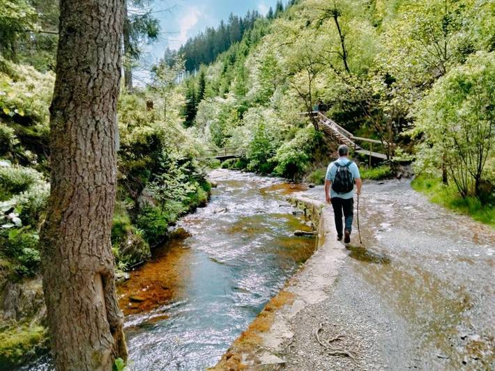 Location de vacances pour 2 personnes, avec terrasse ainsi que sauna et jardin, animaux acceptés à Butgenbach - 3