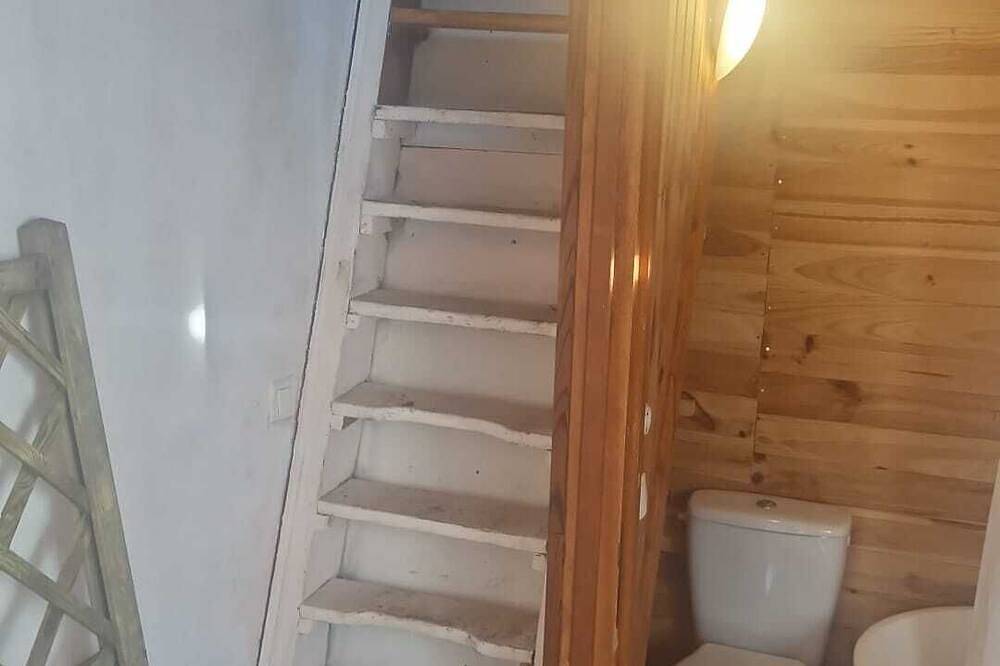 Entire apartment, Quiet studio in garden 20 minutes from Paris-Centre in Antony, Hauts-de-Seine