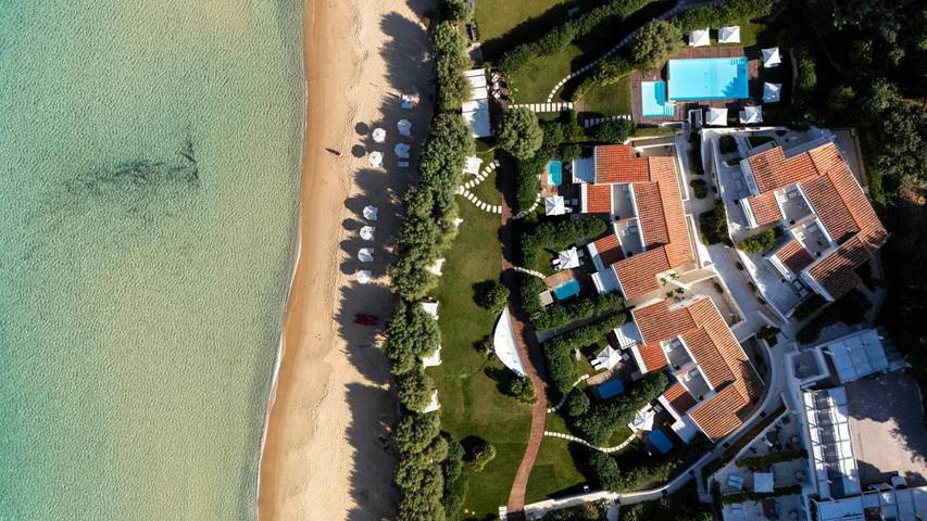 Resort per 6 persone, con idromassaggio e piscina nonché giardino, adatto a famiglie con bambini sull' Isola d'Elba