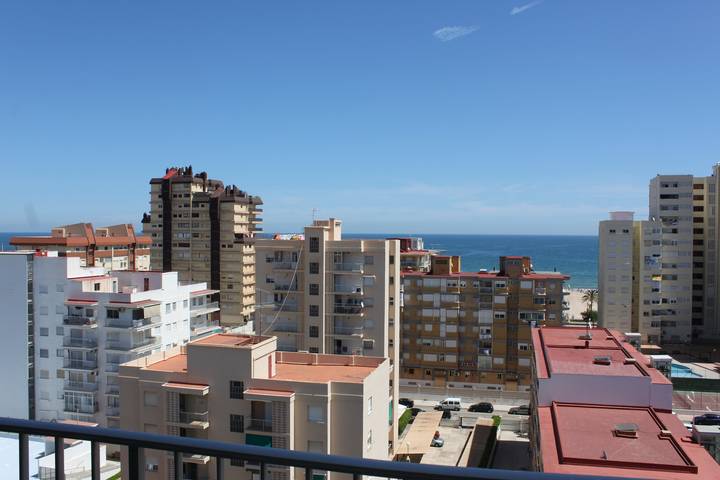 Appartamento per 4 persone, con vista oceano e giardino nonché terrazza, con animali domestici a Gandia
