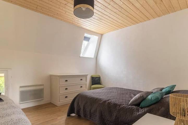 Location de vacances pour 7 personnes, avec Balcon et Jardin à Larodde - 4